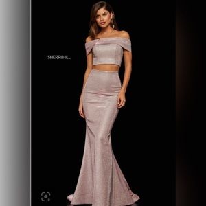 Sherri Hill size 4 Pink shimmer prom dress (never worn!)💝